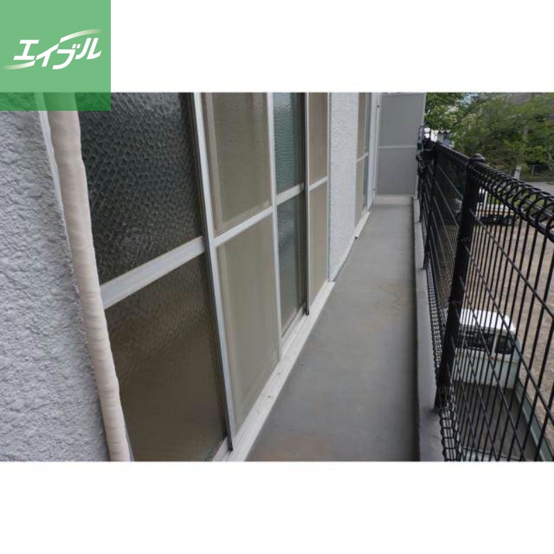 バルコニー　※別号室の写真になります。