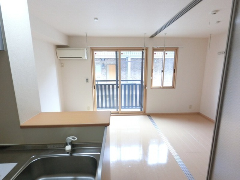 居室・リビング　図面と現状に相違がある場合には現状を優先