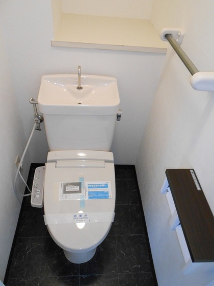 トイレ　※別部屋の写真です