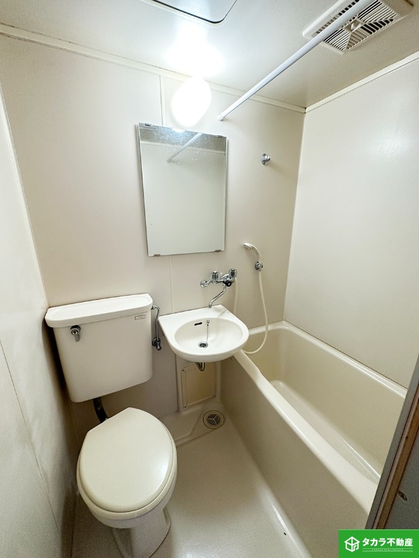 バス・シャワールーム　画像は１０５号室