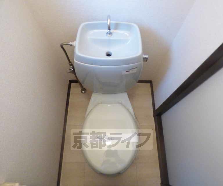トイレ　トイレです。