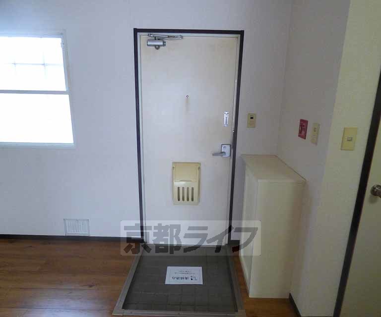 玄関　玄関です。