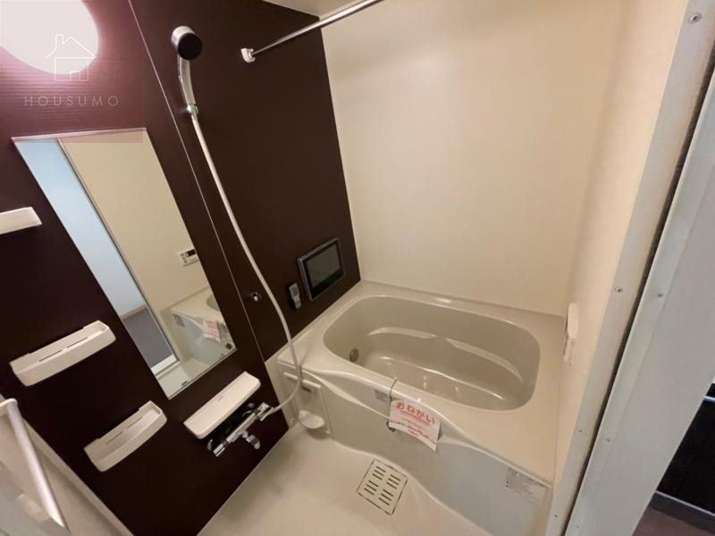 バス・シャワールーム　コンパクトで使いやすいお風呂です