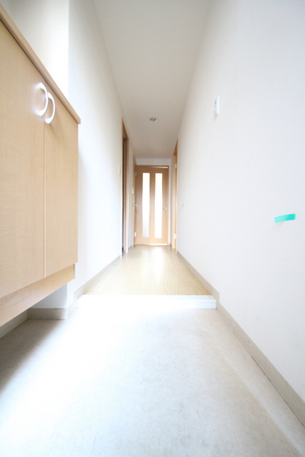 玄関　※同号室の別階のお写真です
