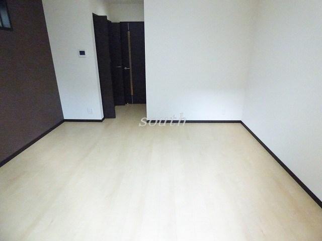 居室・リビング　フローリングが綺麗な洋室です♪