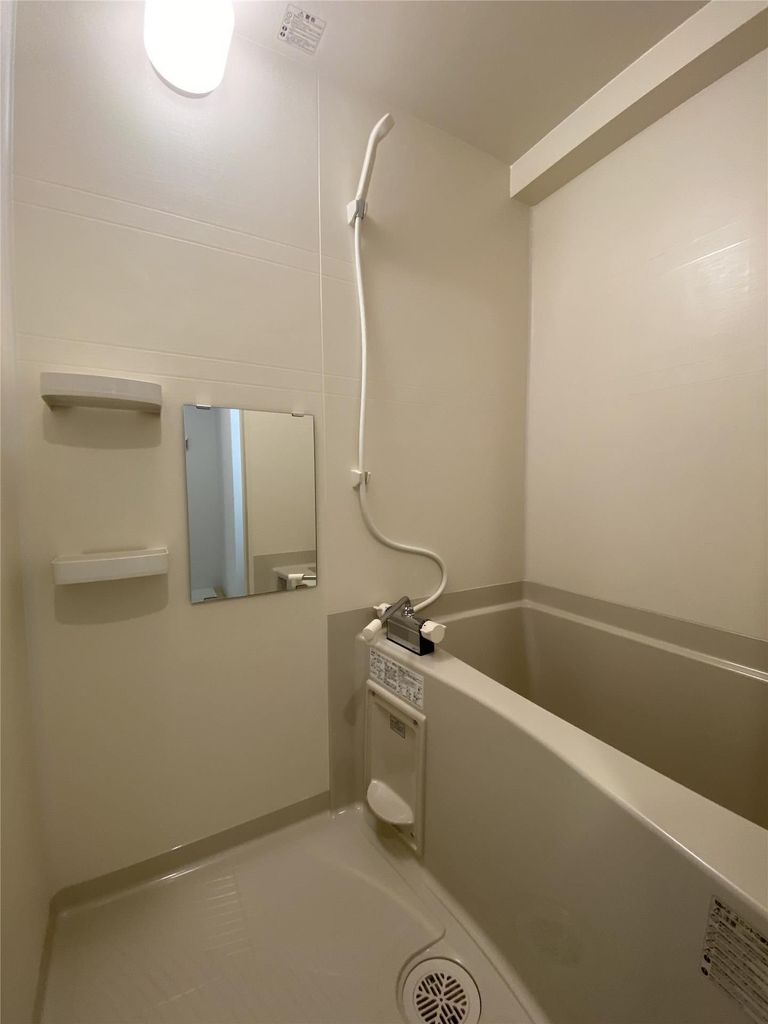 バス・シャワールーム　バス