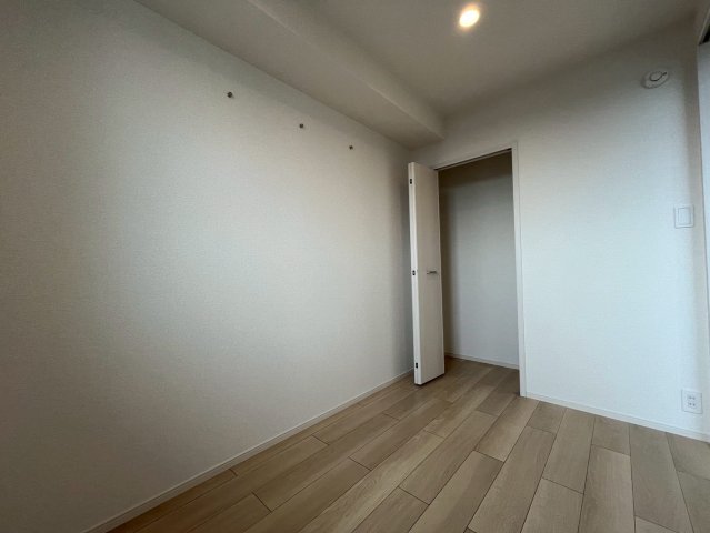 居室・リビング　コンパクトで使いやすい洋室です