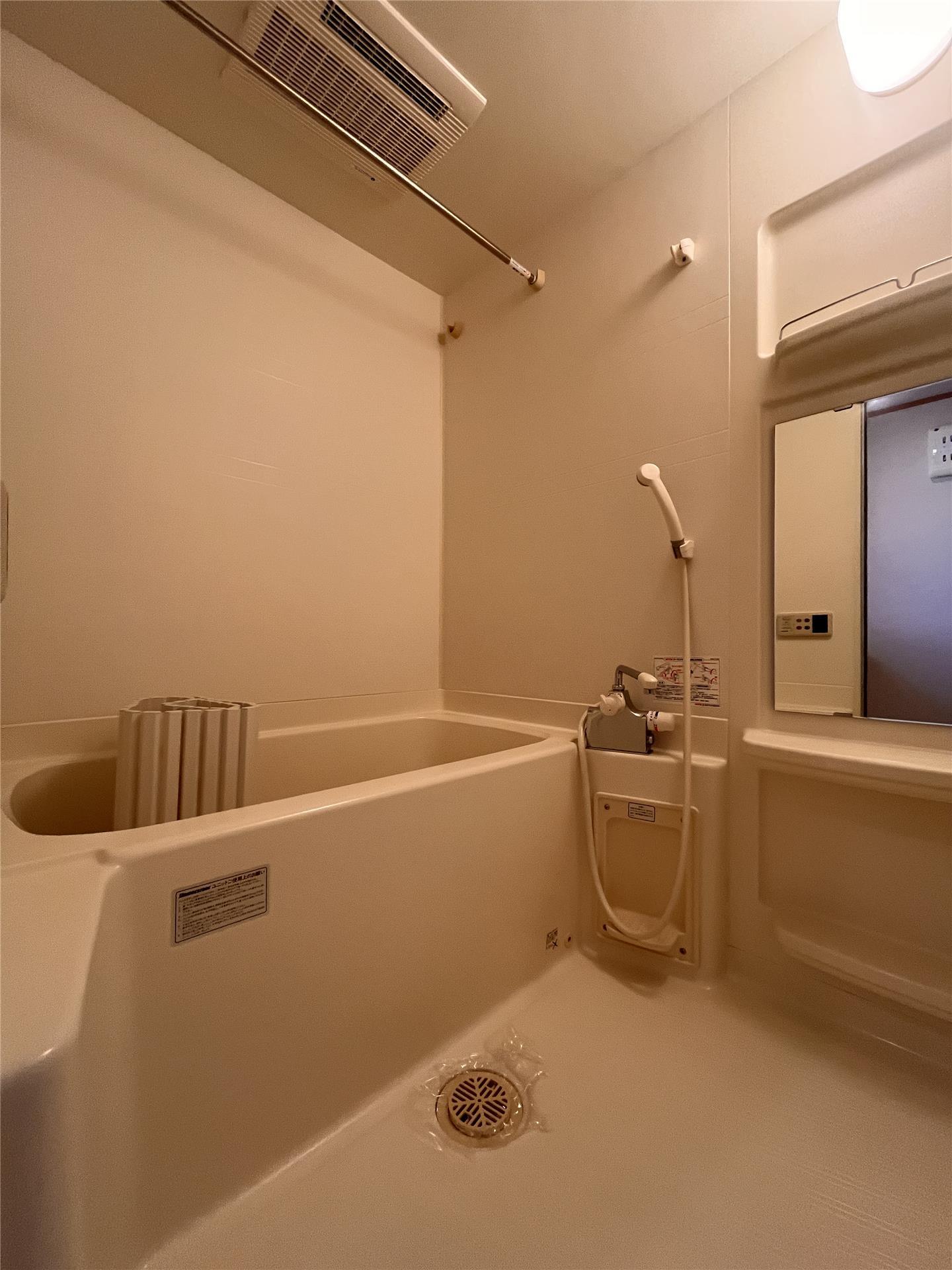 バス・シャワールーム　写真は別部屋です。