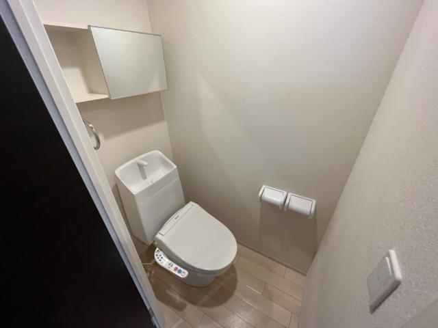 トイレ　トイレ