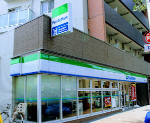 コンビニ　ファミリーマート 杉並阿佐谷中杉通り店（コンビニ）まで178m