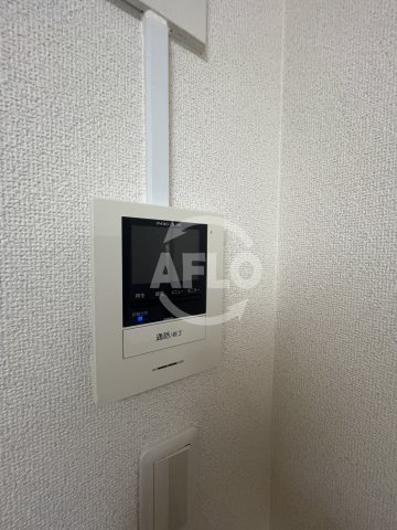 セキュリティ　レクシア西中島III　インターホン