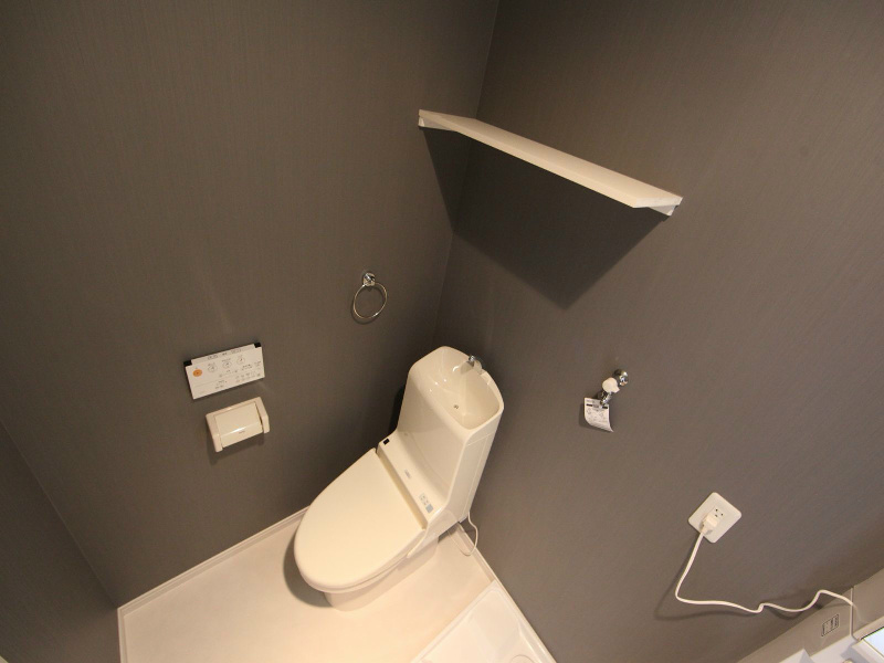 トイレ　温水洗浄暖房便座付トイレ