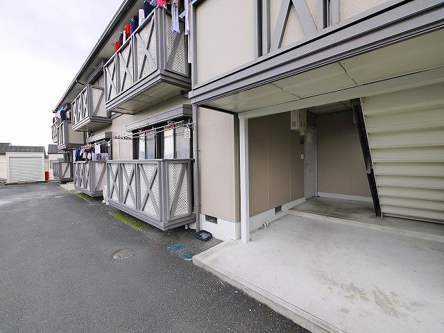 エントランス　毎日通るエントランスはこのようになっています