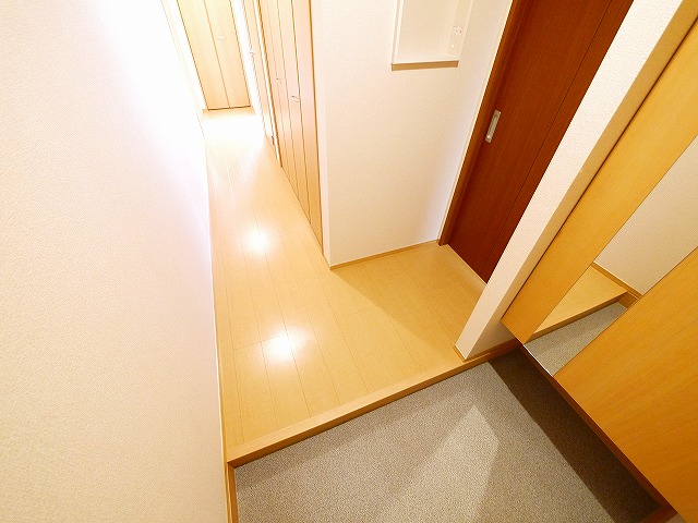 玄関　明るい玄関です