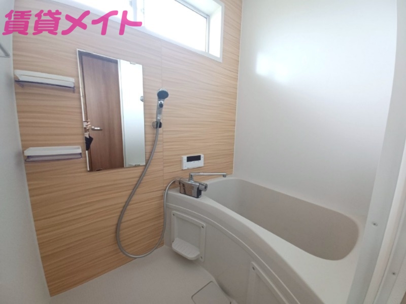 バス・シャワールーム　同型参考写真です。