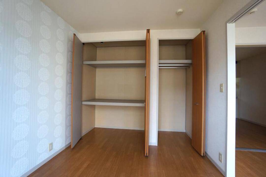 収納　クローゼット