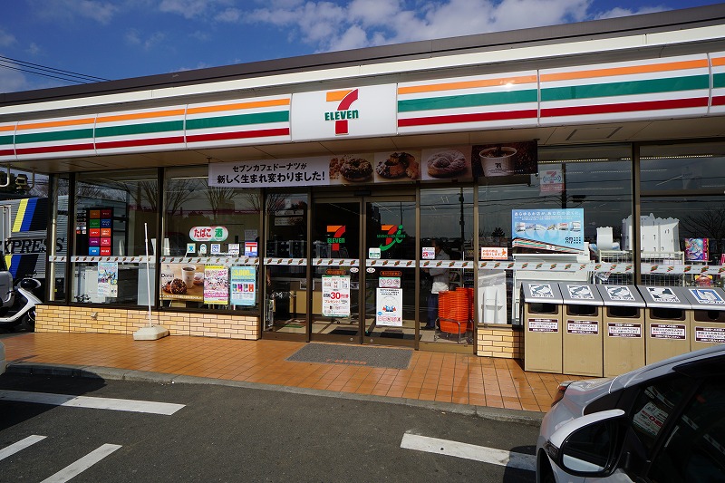 コンビニ　セブンイレブン 横浜田奈駅東店（コンビニ）まで519m