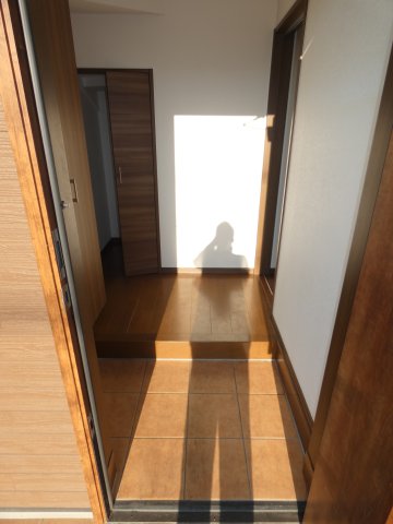 玄関　落ち着いた玄関です