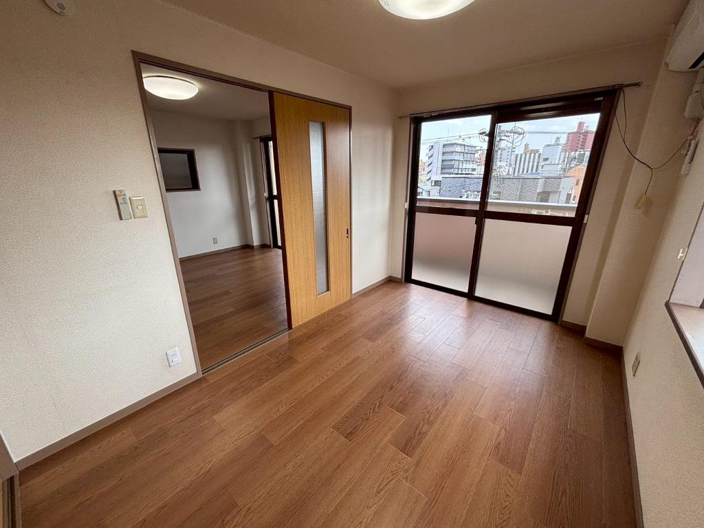 居室・リビング　エクセル加藤