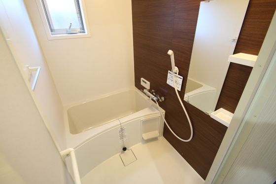 バス・シャワールーム　他号室のお写真です