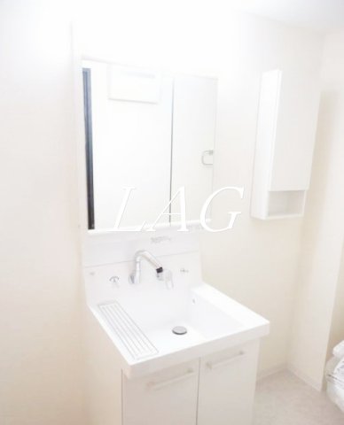 洗面設備　独立洗面台です。