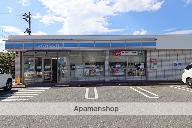 コンビニ　ローソン（コンビニ）まで888m