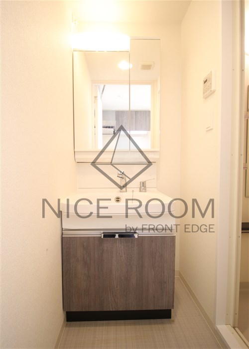 洗面設備　プレサンス南堀江ザ・センス　独立洗面台