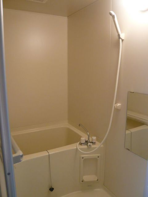 バス・シャワールーム　清潔感あるお風呂！