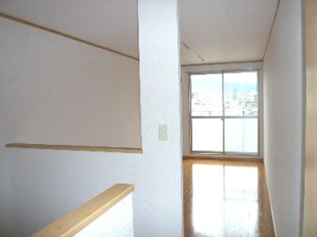 居室・リビング　メゾネットタイプです！