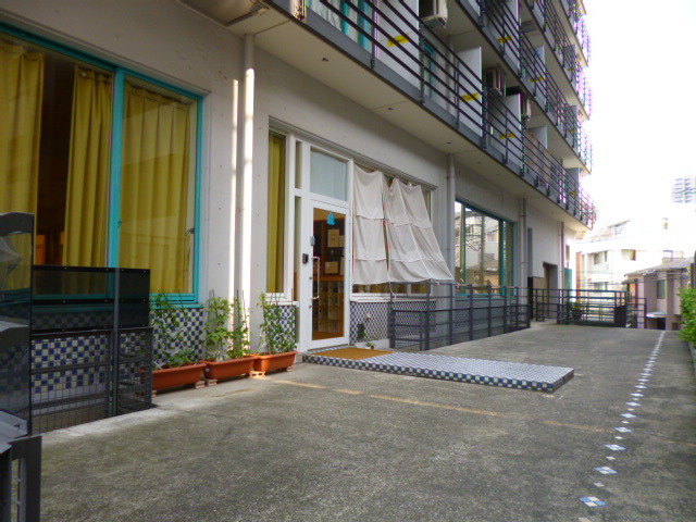 幼稚園・保育園　私立まなびの森保育園（幼稚園・保育園）まで471m