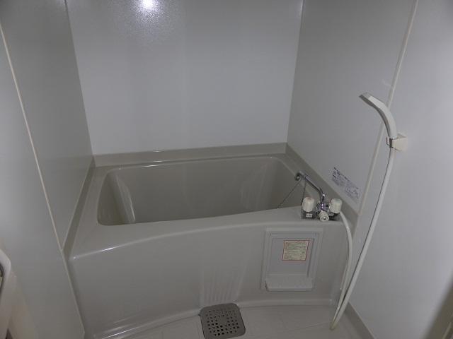 バス・シャワールーム　きれいなお風呂です