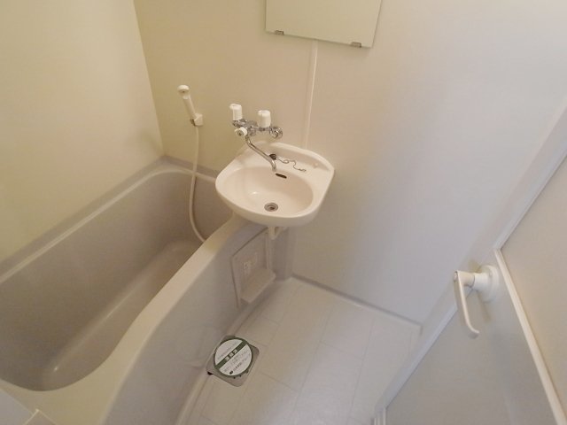 バス・シャワールーム　※別室参考写真※反転タイプ