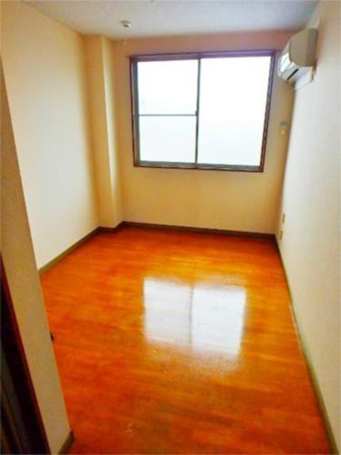 居室・リビング　きれいなフローリング