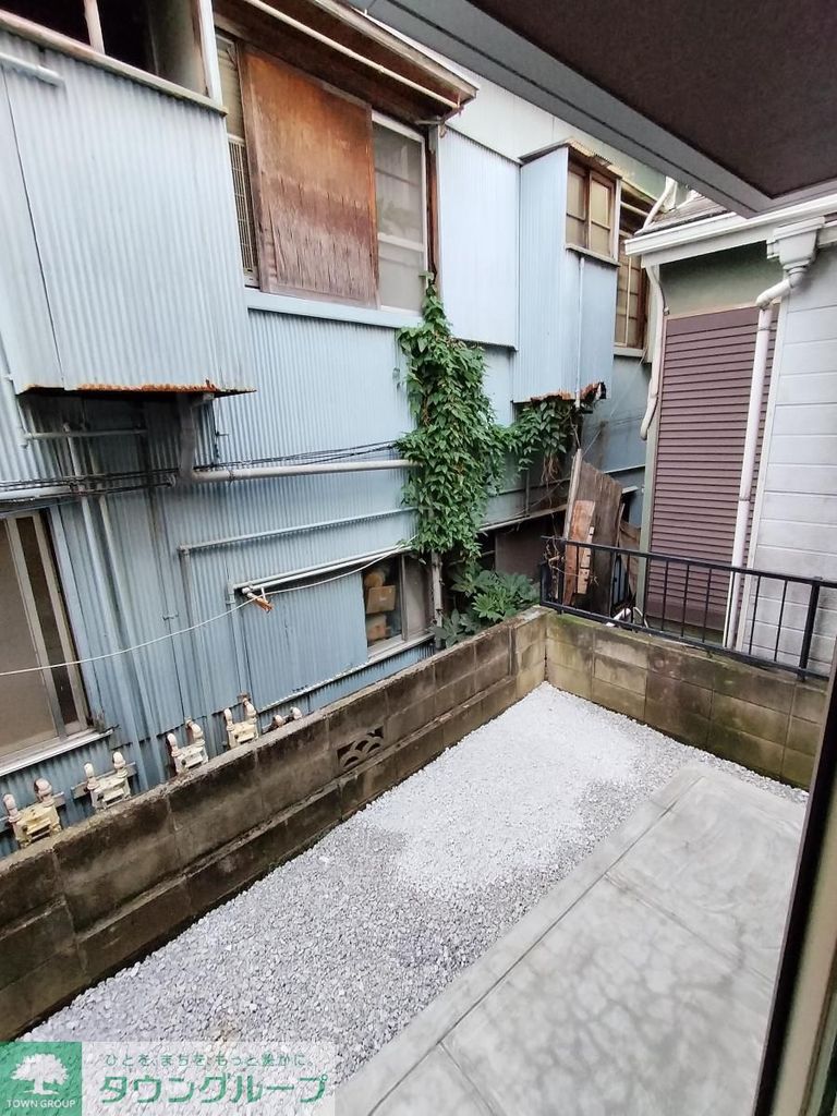 バルコニー　庭