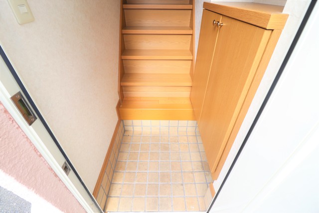 玄関　下駄箱付き　玄関