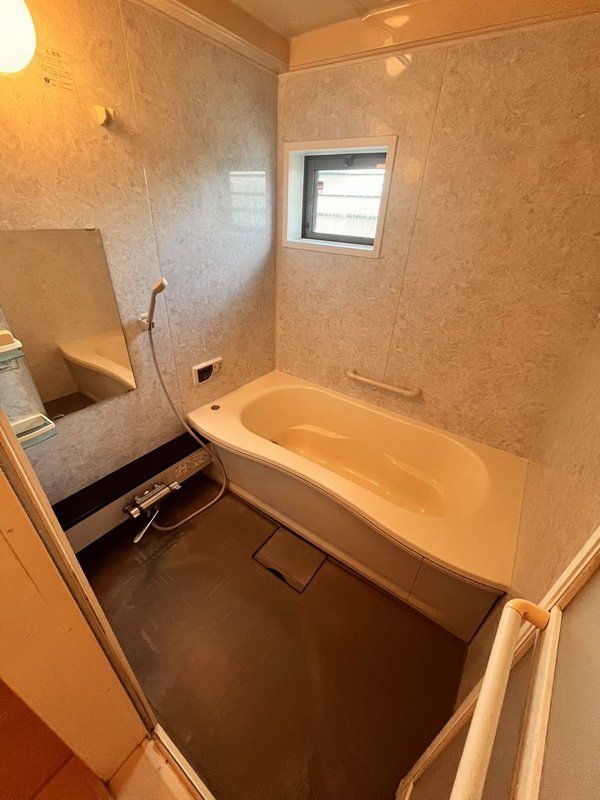 バス・シャワールーム　洗面