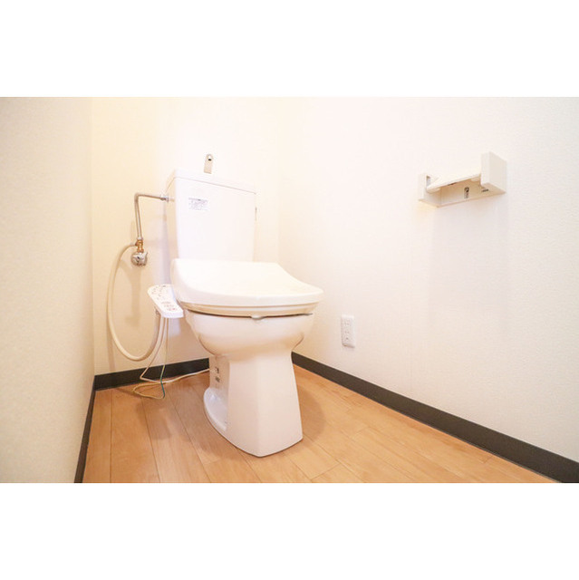 トイレ　落ち着いたトイレです