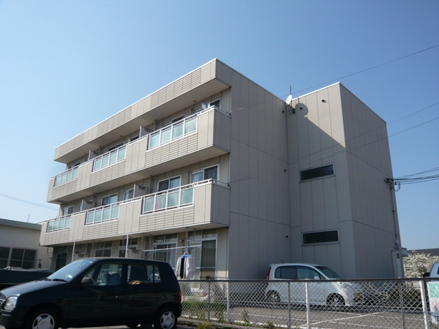 建物外観　南向きで、日当たり良好！