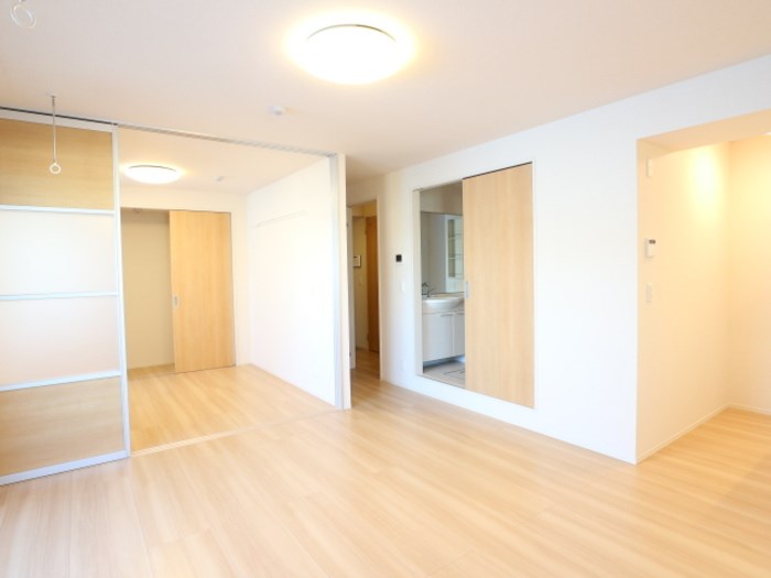 居室・リビング　11.2帖のLDKです。