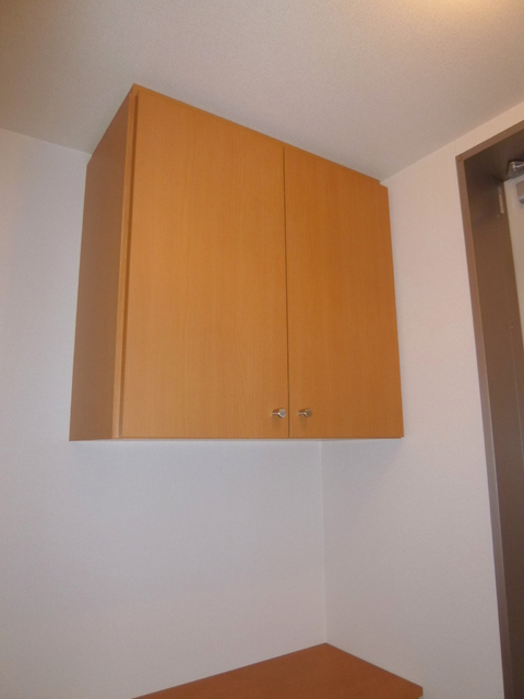 玄関　★下駄箱上部収納★