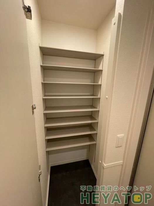 玄関　シューズボックス付き玄関