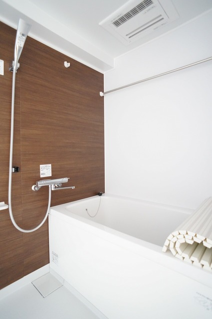 バス・シャワールーム　参考写真（同建物別部屋のものです）