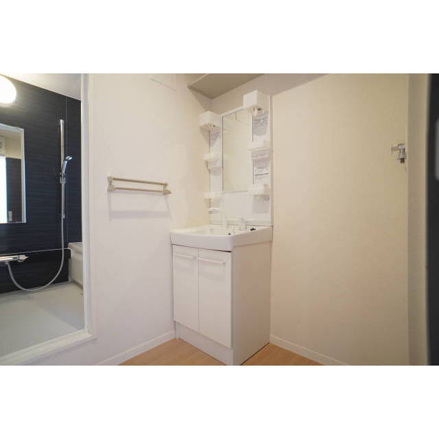 洗面設備　導線が便利なサニタリー♪