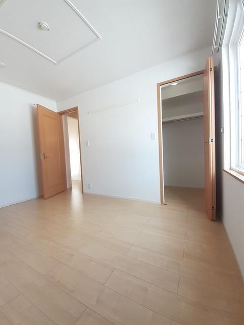 収納　ウォークインクローゼット