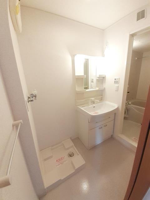 洗面設備　洗髪洗面化粧台