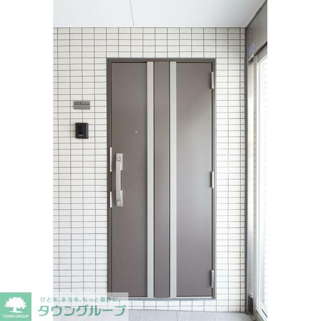 玄関　※同施工会社参考写真