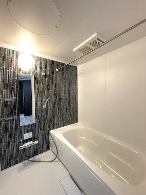 バス・シャワールーム　一日の疲れはお風呂に入ってリフレッシュ！浴室乾燥機・追い焚き
