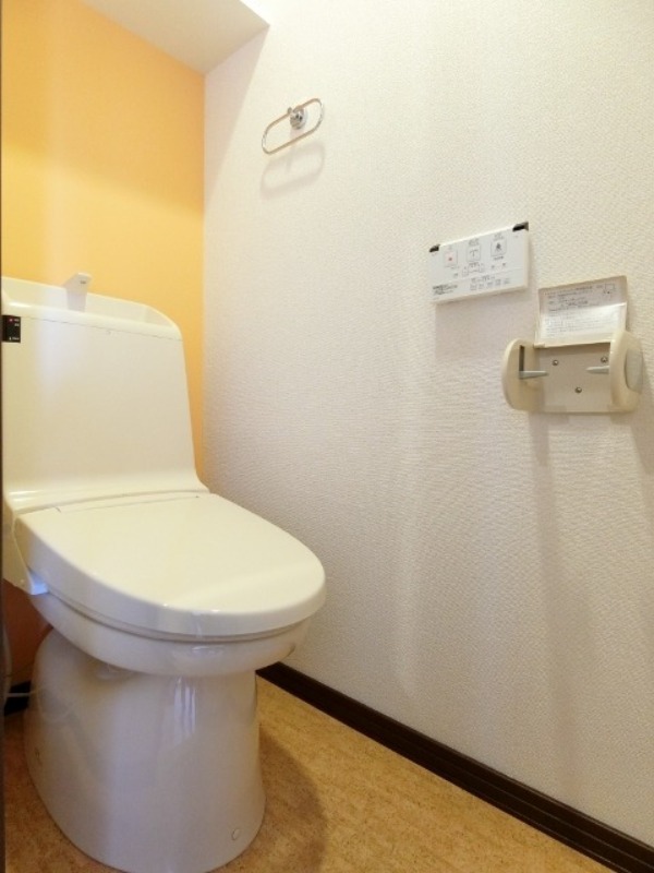 トイレ　図面と現状に相違がある場合には現状を優先