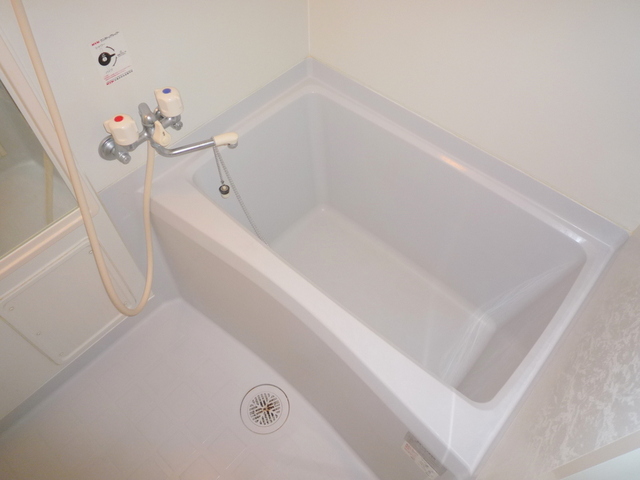 バス・シャワールーム　★ゆったり入れるお風呂です★