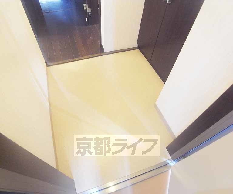 玄関　シューズボックスあります。